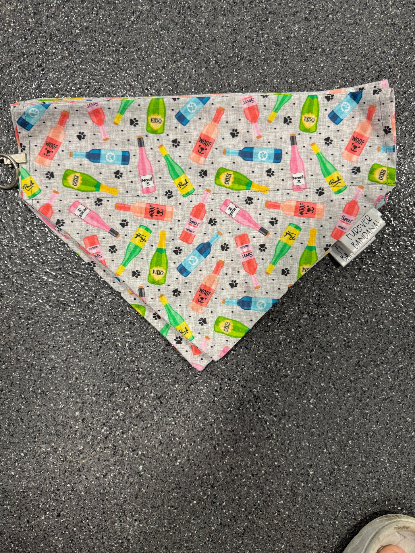 Wine Bandana
