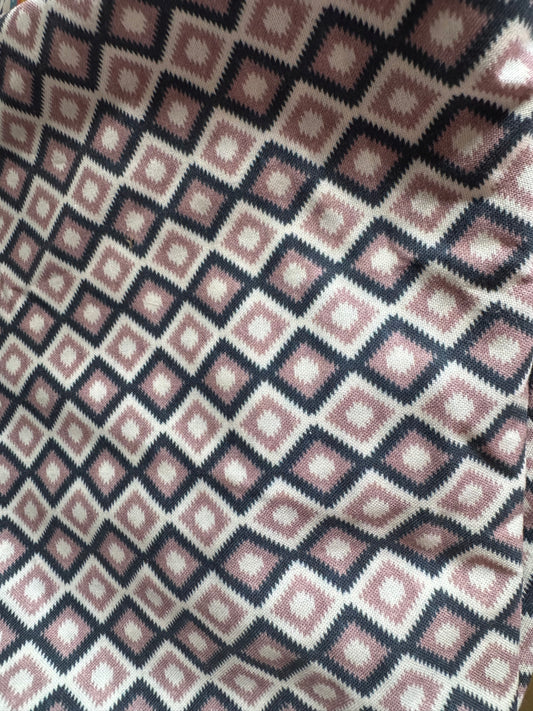 Mauve & Navy Diamonds collar